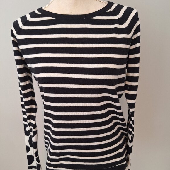 Banana Republic Black and White Striped Knit Top Size Medium - Picture 1 of 5